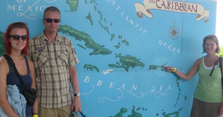 Generationer. Læserne tipper i denne uge om de bedste steder at holde ferie flere generationer. Carsten Hansens mener det er i Dansk Vestindien. Læserfoto: Carsten Hansen 