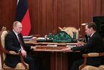 Sikkerhedskrav. Efter to terrorangreb på to dage holdt Ruslands præsident, Vladimir Putin, i dag møde landets premierminister, Dmitrij Medvedev, om sikkerhedssituationen. Putin har bedt Den Nationale Antiterror Komité (NAK) stramme sikkerheden overalt i Rusland og særligt i Volgograd-regionen. 