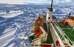 Fanget. Den tredje isbryder har opgivet at nå frem til det russiske ekepedintionsskib Akademik Sjokalskij. 