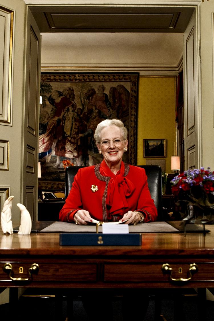 samlende. Dronningen havde særlige hilsner til Færøerne og Grønland i sin nytårstale. 