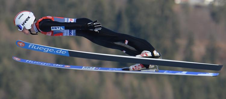 stilfuldt. Thomas Diethart endte som vinder af det legendariske nytårshop i Garmisch-Partenkirchen. 