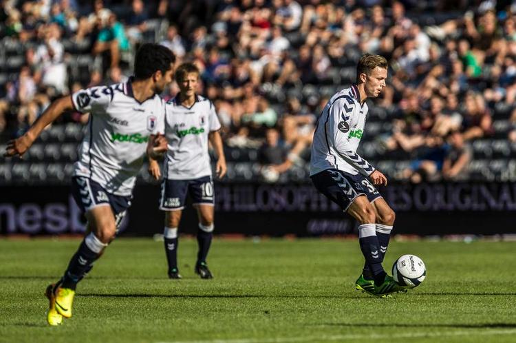 Elsponsor. NRGi Park i Aarhus er blandt de stadioner, der de seneste otte år er blevet sponsoreret  af den lokale elleverandør. 