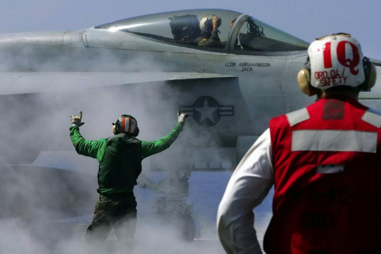 Politibetjent. 2013 har vist at USA ikke længere er verdens enerådende stormagt. 