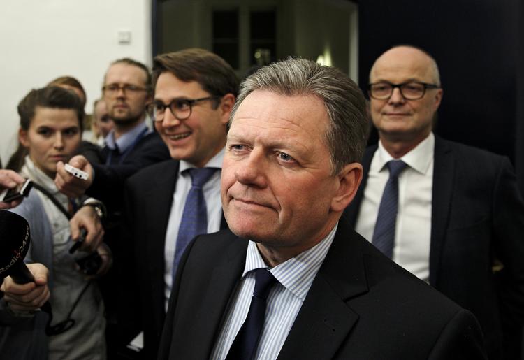 Udenfor. De konservatives formand, Lars Barfoed, siger til DR Nyheder, at partiet ikke skal i regering med den nuværende størrelse. Dermed er Lars Barfoed enig med K-borgmestre samt den konservative næstformand, Michael Ziegler, og andre medlemmer af den konservative top. - Foto: 