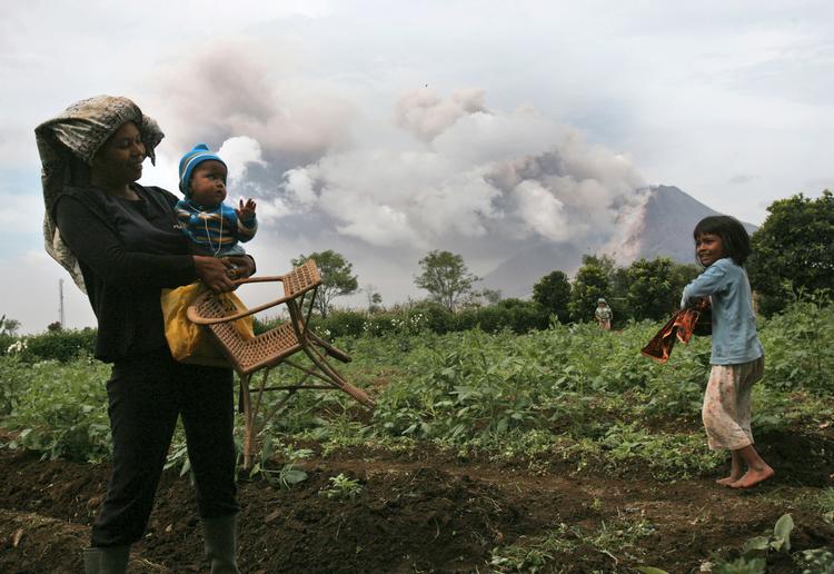 Udbrud. Sinabung har sendt 20.000 personer på flugt siden september. 