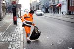 skrald. Det offentlige bruger rundt regnet en halv milliard kroner om året på at rydde op efter svinemiklerne. 