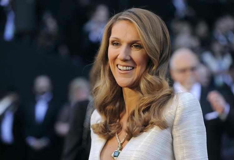 Stjerne. Celine Dion har et fast show på Caesars Palace i Las Vegas, hvor hun spiller omkring 70 gange årligt indtil 2019. 