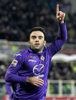 Vandrefugl. Rossi er født i USA, men er blevet fodboldopdraget i Parma og Manchester United. Han har også spillet for Newcastle og spanske Villarreal. 