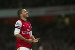 Skadet. Arsenals Theo Walcott er ude i seks måneder efter en knæskade. 