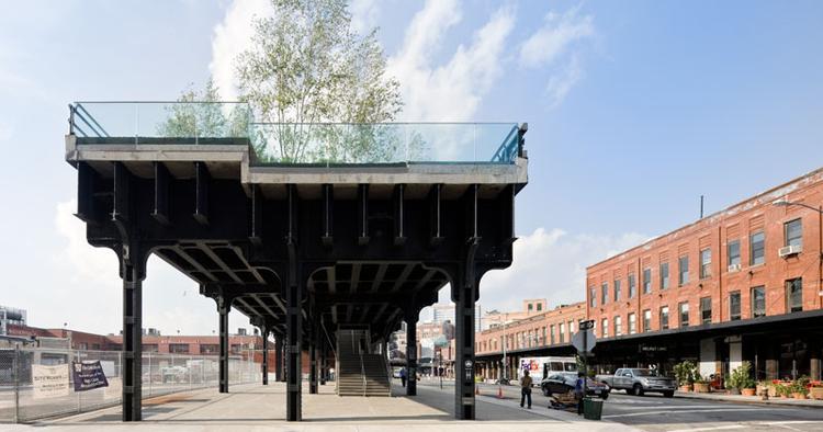 Opløftet. Parken the High Line på New Yorks vestside er på kort tid blevet en enorm velbesøgt attraktion. Tredje og sidste strækning åbnes i 2014. 
