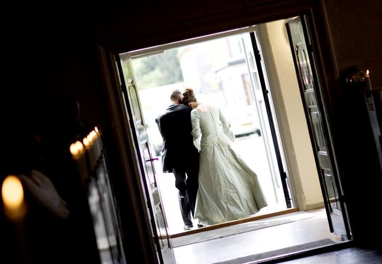 Lykke. En ny undersøgelse tyder på at man bliver ulykkelig af aldrig at have ret. 