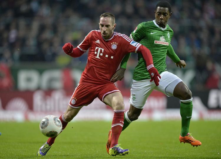 guldbolden. Bayerns Franck Ribery (tv) er allerede blevet fremhævet som Europas bedste spiller. Nu skal han forsøge at overgå Ronaldo og Messi ved kåringen til verdens bedste. 