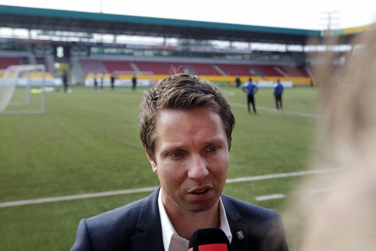 stress. Jan Laursen har været sportsdirektør i FCN siden 2006. 