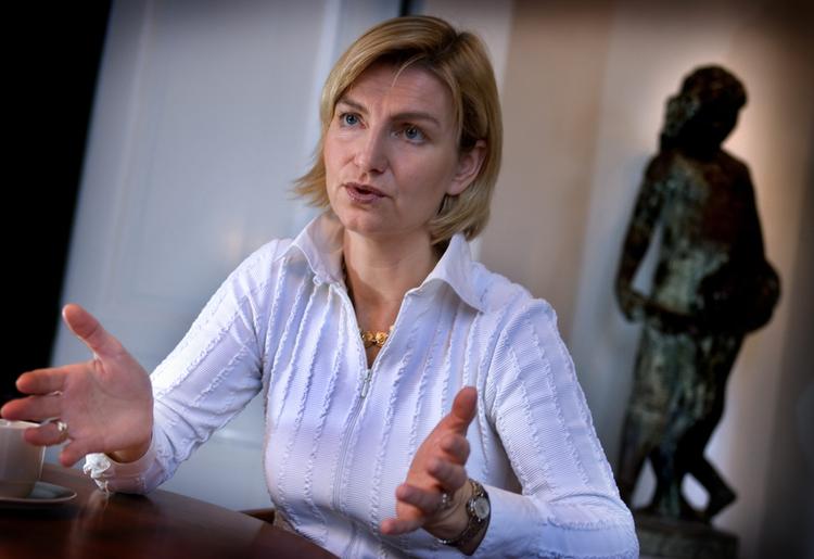 »Jeg er utrolig glad for den tillid, som hovedbestyrelsen har vist mig. Kandidat.»Jeg har længe fulgt EU- og udenrigspolitikken, og jeg glæder mig til at stå i spidsen for Ventres EU-politik«, siger Ulla Tørnæs. 