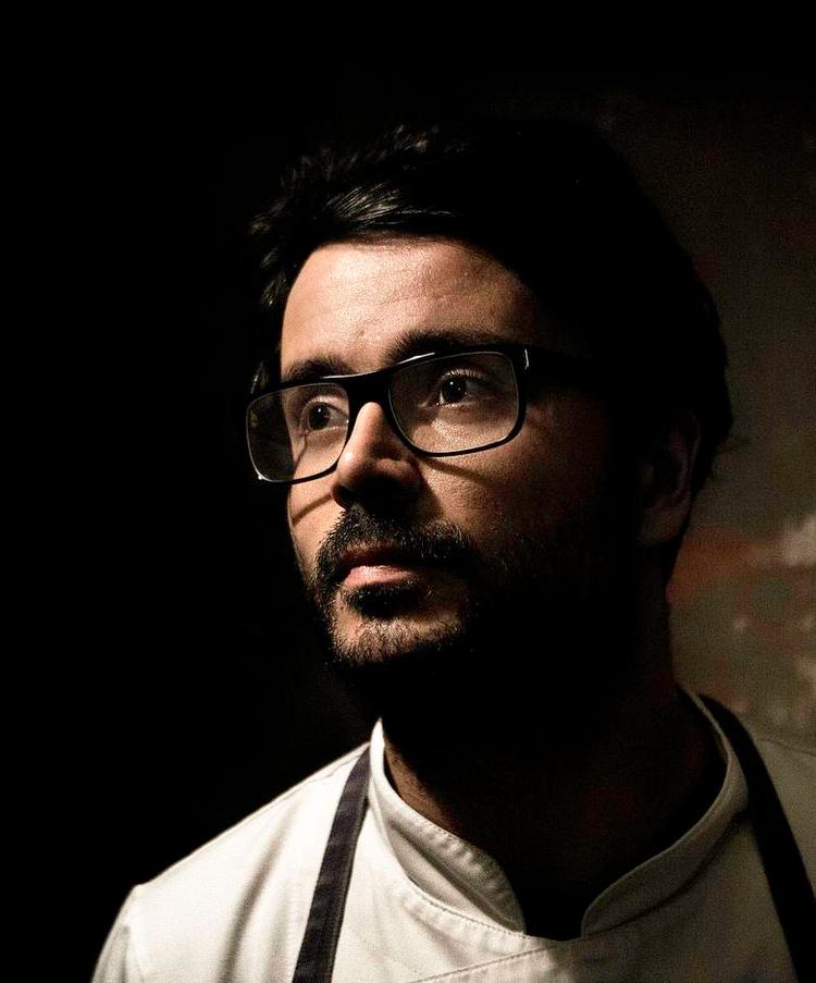 Afslappet. Christian Puglisi går efter de rolige åndehuller på Nørrebro, når han har fri fra jobbet som køkkenchef på Restaurant Relæ. 