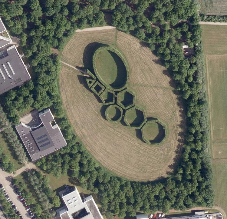 Grafisk. De Geometriske Haver ved Herning. 