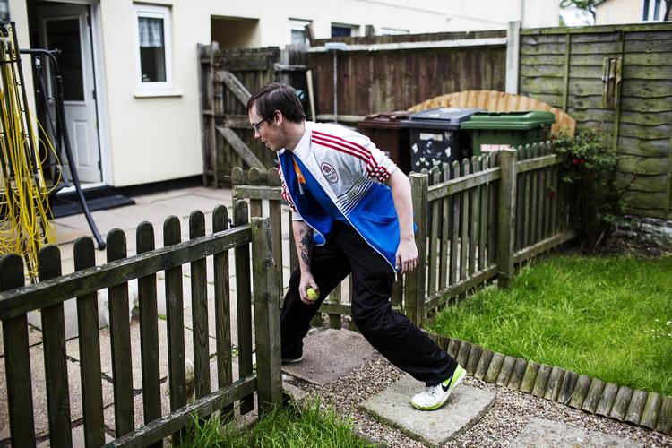 jobsøgende. Ashley Parsons hører til cirka 5,6 millioner arbejdsløse EU-borgere under 25 år. I alt drejer det sig ifølge Eurostat om 26,5 millioner. 