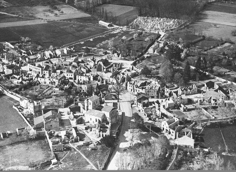 Gerningssted. 10. juni 1944 blev 642 mennesker  dræbt. i landsbyen Oradour-sur-Glane. Siden har den stået tilbage som en spøgelsesby. 