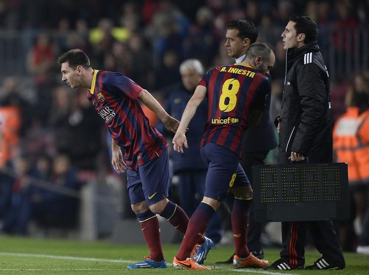 comeback. Lionel Messi (tv) sendes på banen i pokalkampen mod Getafe i stedet for Andres Iniesta. 
