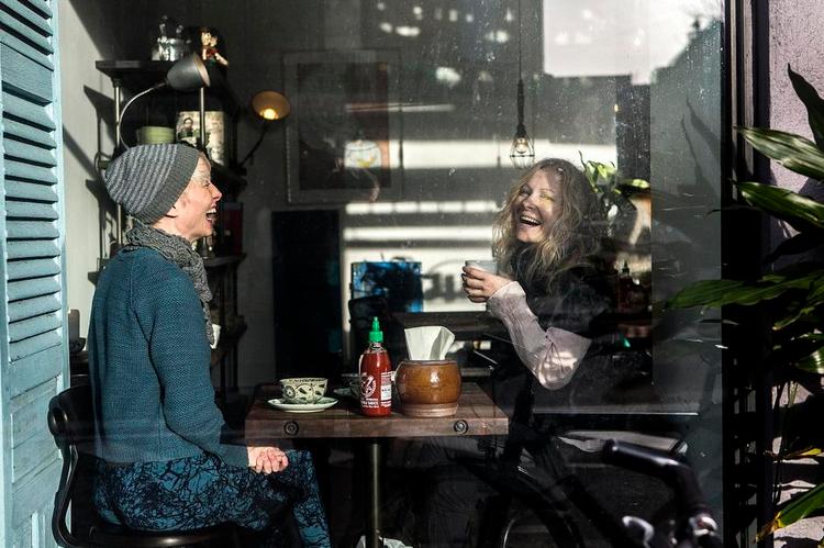 livsstilslækker. District Tonkin er en kombineret café, interiør- og kunstbutik, og stort set alt i butikken er til salg. 