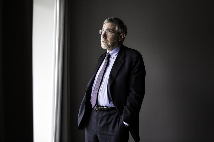 bramfri. Mange var kommet for at høre den amerikanske nobelpristager i økonomi Paul Krugman, som man ikke kan beskylde for at tale med uld i munden. 
