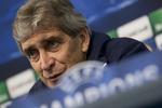 hædret. Den lavmælte chilenske træner i Manchester City, Manuel Pellegrini, har fået samling på superstjernerne i klubben. 