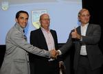 vuelta-afsløring. Alberto Contador (tv) ser frem til en vil Vuelta under den nye holdejer Oleg Tinkov (th). 