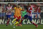 Uafgjort. Atlético Madrid og Barcelona fortsætter parløbet i toppen af den bedste spanske række. I aften endte de to holds topmøde på Estadio Vicente Calderon 0-0. 
