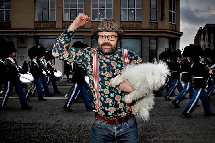 Fri. Jens Blendstrup føler sig fri, når han har skæg. Han føler det, som om han har sin egen lille Thylejr indeni. 