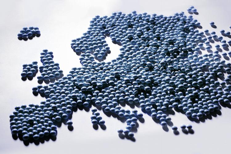 Konkurrenceforvridning. Store medicin-firmaer bruger »uetiske« metoder for at sikre sig fuld indtjening på deres produkter. 