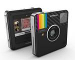RETROFOTO. Polaroid-kameraerne, der printer billedet med det samme, er ikke uddødt endnu. Men nu laver Polaroid også tv'er, tablets og mobiltelefoner. (pr-foto) 