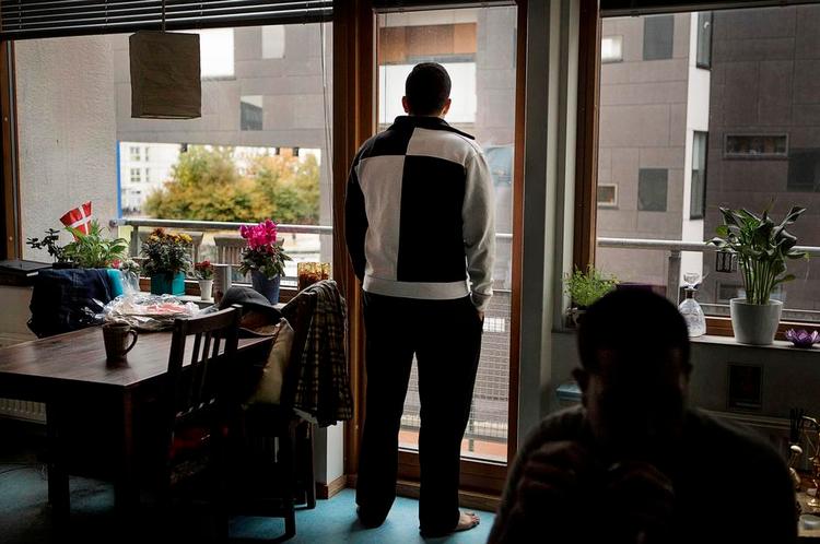 drøm. Det er som at blive ramt af en jernkugle i hovedet, siger Mazan on udsigten til at blive sendt retur til Italien. Her er han fotograferet under et besøg hos sin fætter, der er dansk gift og bor i malmø. 