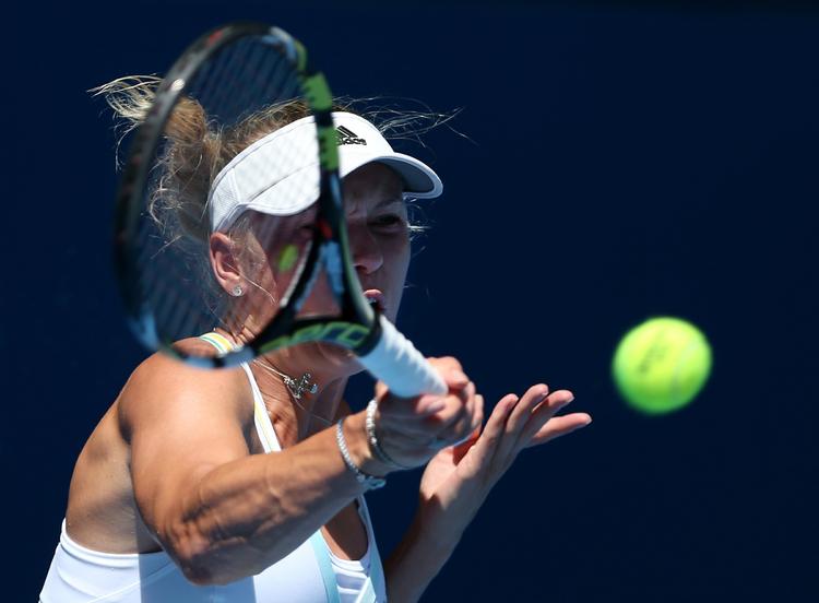 VIDERE. For første gang i Australian Open åbnede Caroline Wozniacki turneringen med at uddele et 'æg'. 
