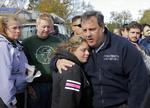 Storm. Gurvernør Chris Christie nød stor national anerkendelse for sit arbejde under orkanen Sandy. Men en undersøgelse skal afdække, om han har misbrugt genopbygnings-midlerne. 