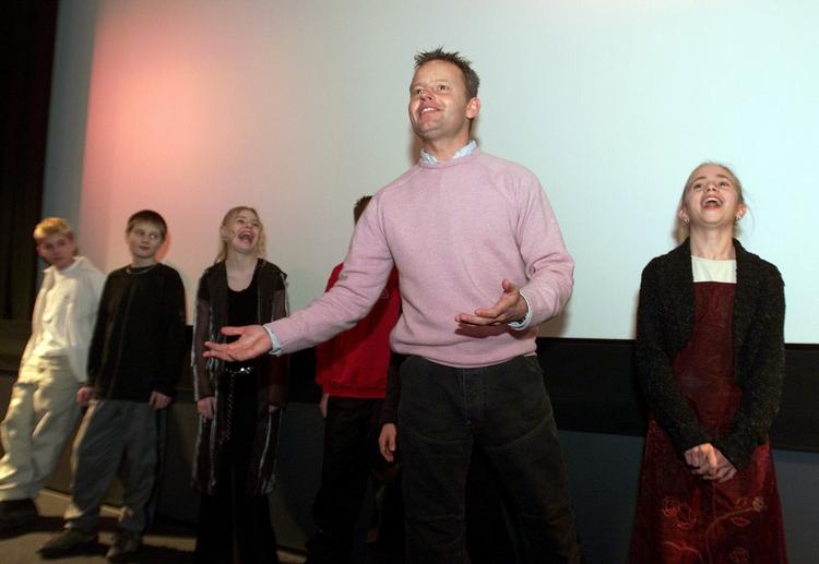 Talent. Bubber som vært for tv-programmet Wonderkids. 