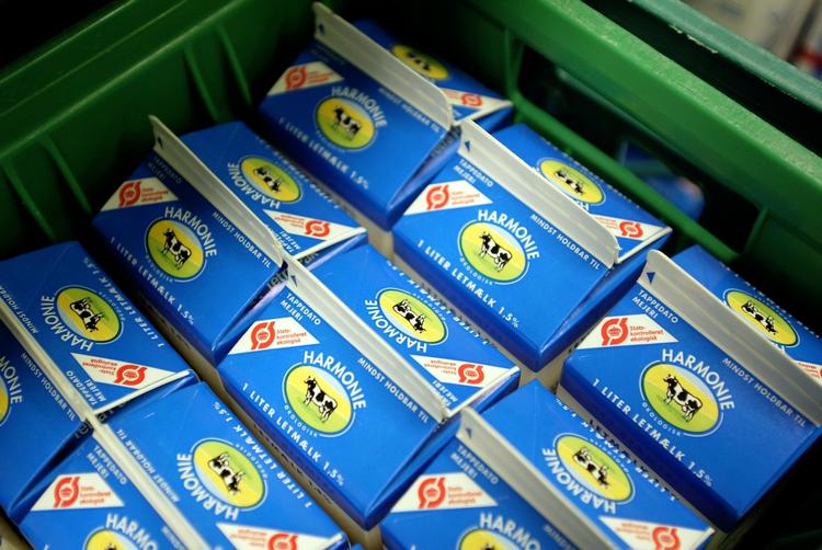 Ø. I øjeblikket er næsten 30 procent af den mælk, der sælges i butikkerne, økologisk. 