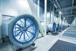 Koldt. Køleblæsere i Facebooks første europæiske datacenter i Luleå. 