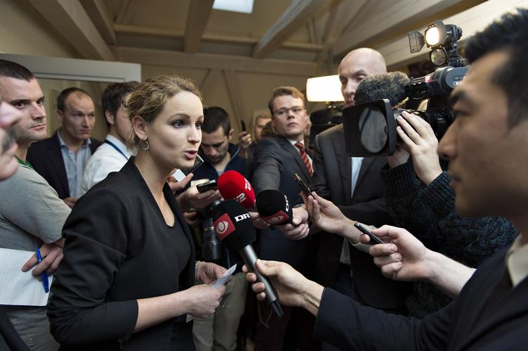 PET-sagen. Det er i sidste ende op til Enhedslisten, hvilken betydning en eventuel sag vil få, hvis det viser sig, at Statsministeriet tre uger for tidligt vidste, at daværende justitsminister Morten Bødskov havde løjet overfor Folketingets retsudvalg. På billedet ses retsordfører Pernille Skipper (EL) under et interimistisk pressemøde i forbindelse med, at Morten Bødskov trak sig som minister 10. december sidste år. 