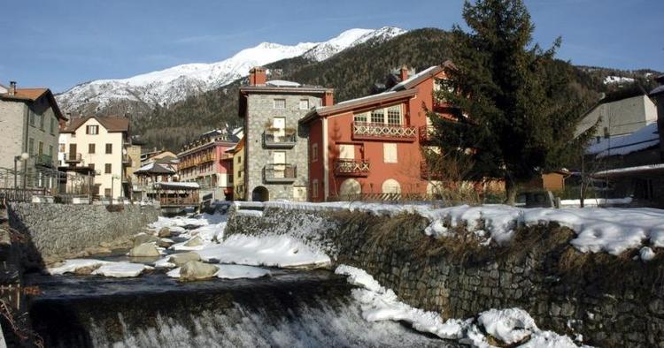 Malerisk. Ponte di Legno er en hyggelig lille by i bjergene. 