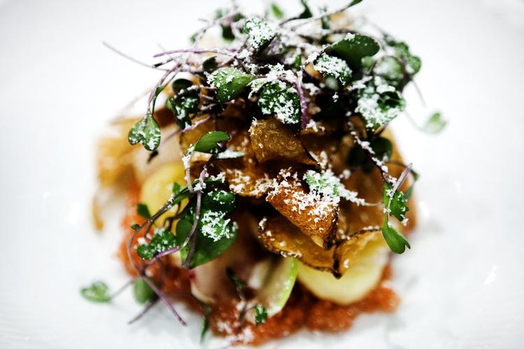 På Formel B finder man sublimt håndværk og fremragende råvarer. Det udløser topkarakteren seks kokkehuer. 