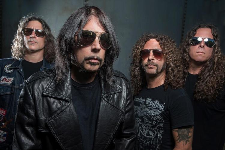 Tungt. Monster Magnet tager attituden med til Lille Vega mandag.