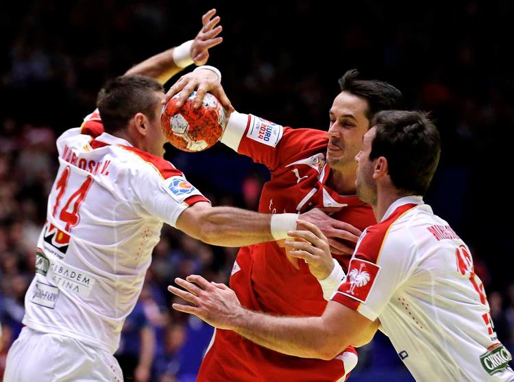 småskader. Bo Spellerberg (midt) har problemer med en muskelskade i maven, men er ikke så generet, at han ikke kan spille. 