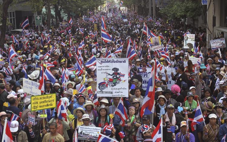 Protester. I flere uger har tusinder demonstreret mod den thailandske regering. 