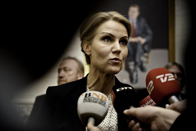 Samråd. Thorning på vej til samråd i Folketingets retsudvalg. 