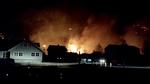 Storbrand. Branden i Lærdal brød ud lørdag aften omkring klokken 22:30 i en beboelsesejendom og spredte sig hurtigt. 