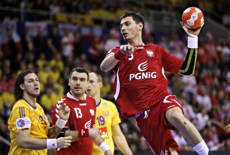 Svensk kollaps. Polen og Kroatien skal i morgen ud i en afgørende dyst, hvor vinderen møder Danmark i fredagens semifinale i Herning. Det står klart, efter at Polen i aften pulveriserede Sverige med 35-25 i Aarhus. - Foto: 