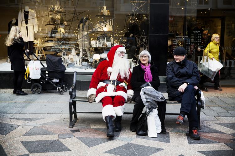 pause. Der var tid nok til at tage en slapper for en af december måneds hovedpersoner, viser nye tal fra Danmarks Statistik. 
