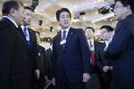 alvor. Japan's  statsminister Shinzo Abe er sammen med alverdens politiske elite og erhvervseliten ankommet til økonomisk topmøde i Davos. Stigende ulighed er et af verdens største problemer. 