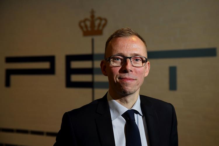 vending. Samarbejdet mellem ledelsen og de ansatte i Politiets Efterretningstjeneste, PET, ser ud til at være kommet på ret køl, efter at den nye PET-chef, Jens Madsen, er tiltrådt. Medarbejderne vil igen træde ind i samarbejdsudvalget. - Foto: 