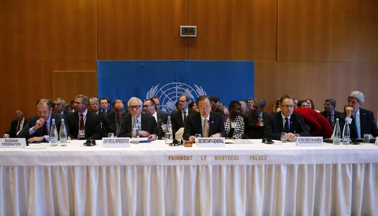 Fredskonference. Den syriske uforsonlighed ved fredskonferencen i schweiziske Montreux overrasker både deltagere og observatører, rapporterer Politikens udsendte. 